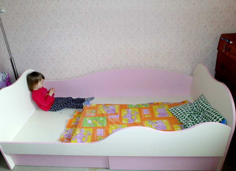 наша новая кровать)