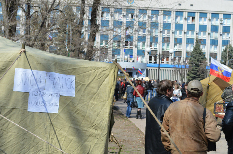 Луганск 9.04.2014г.Очень много фото!