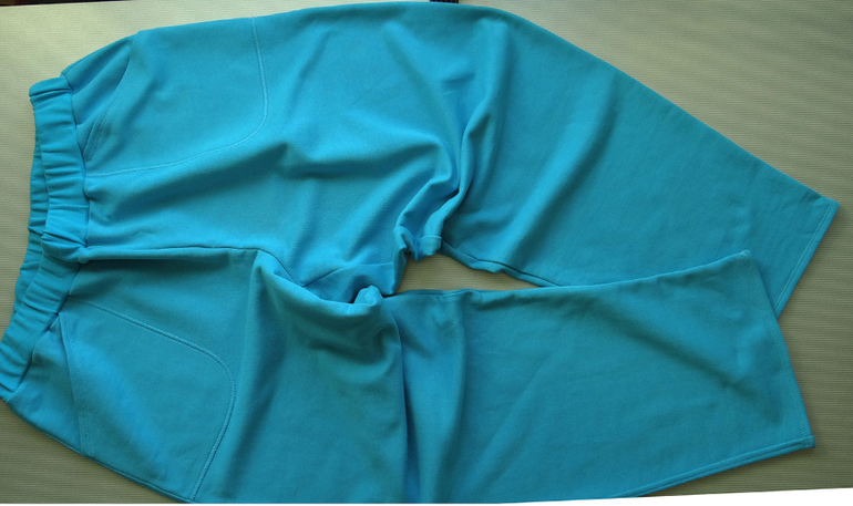 Теплые брючки для любимого супруга.