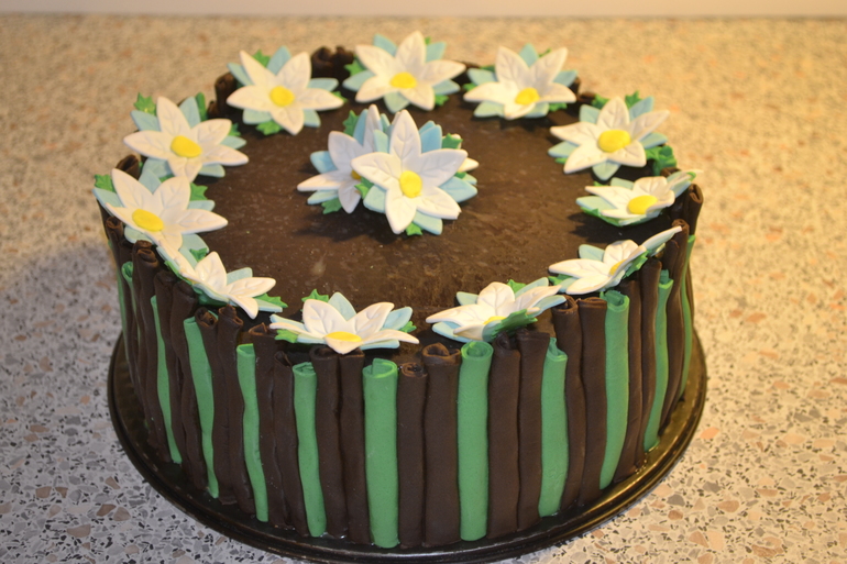 Тортик на 32-ую годовщину свадьбы.