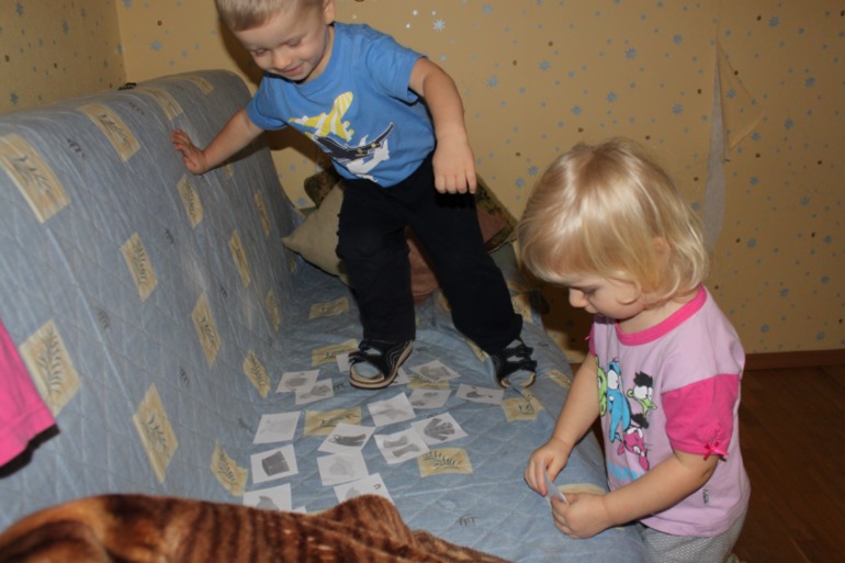 Наш первый ФМ! Новогодний переполох, 1 неделя