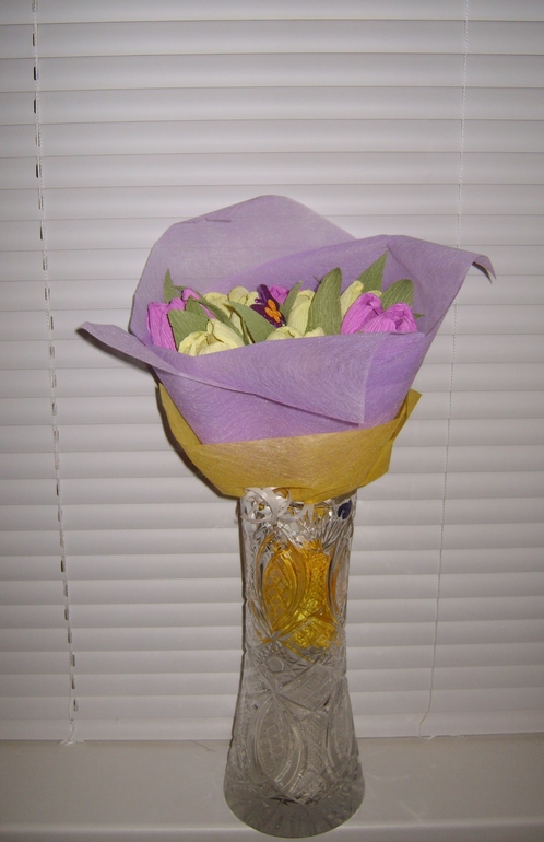 Сладкие букеты из конфет, Ручная Работа. Цены от 500 рублей