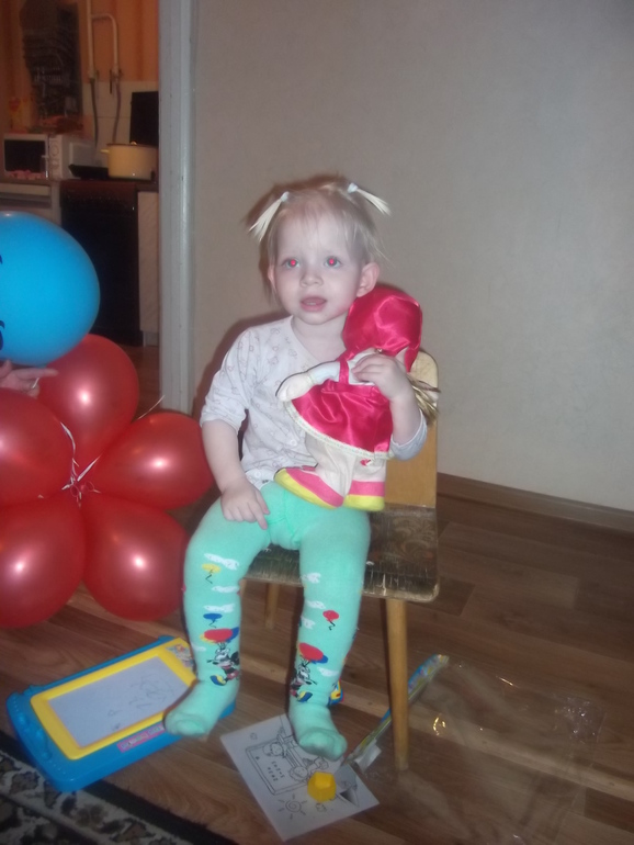 1 годик и 9 мес. нам уже!!Вот время то летит!!!моему ребенку уже почти 2 года))))