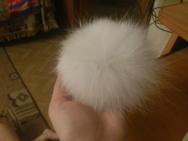 белые пушистики)))