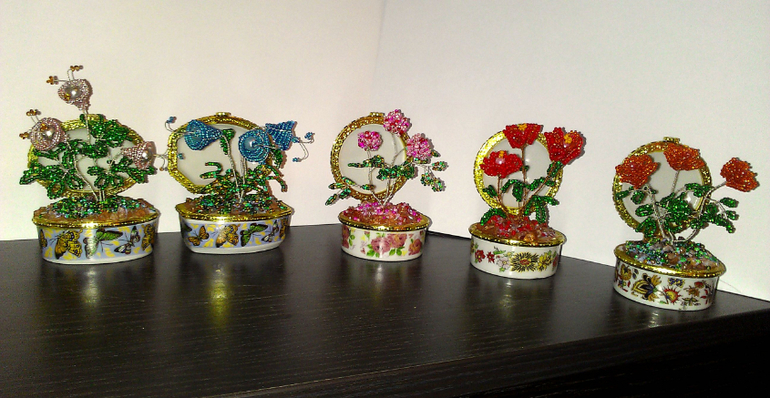 Цветы, цветы к восьмому марта...