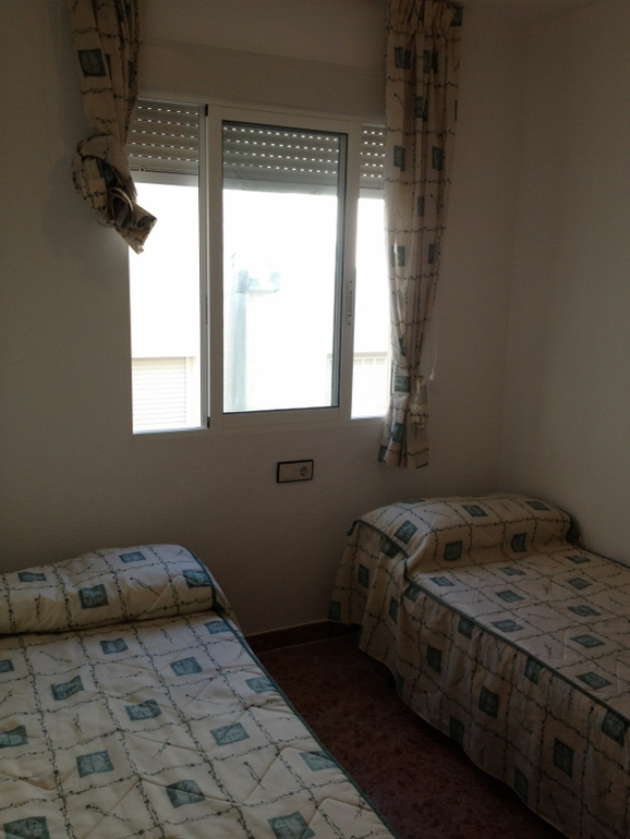 Сдаю бунгало 2 спальни (Испания, Коста Бланка)