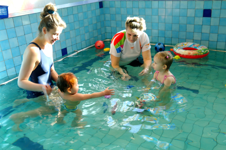 Бассейн-как раннее развитие.