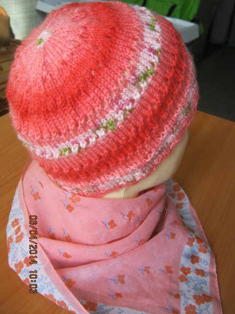 =Малина со сливками=  шапочка на теплую погоду