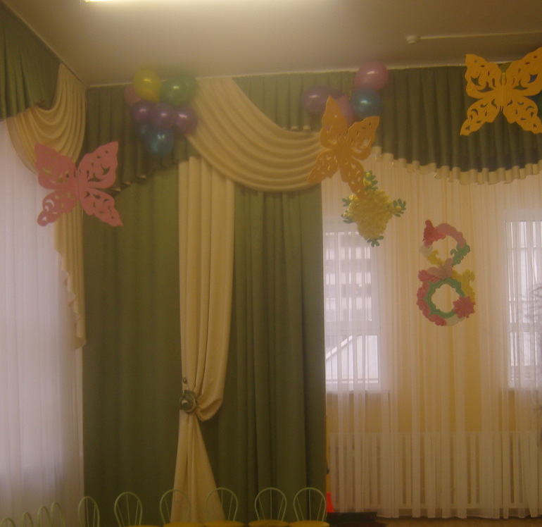 Утренник под 8 марта!!!!