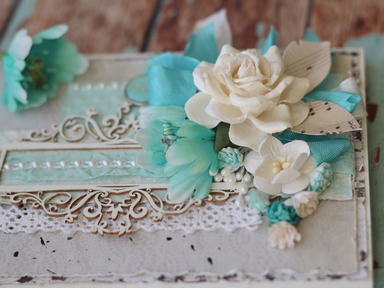 Открытка в бирюзовой палитре