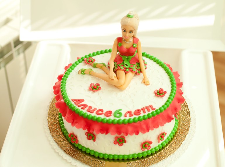 Тортик с Барби