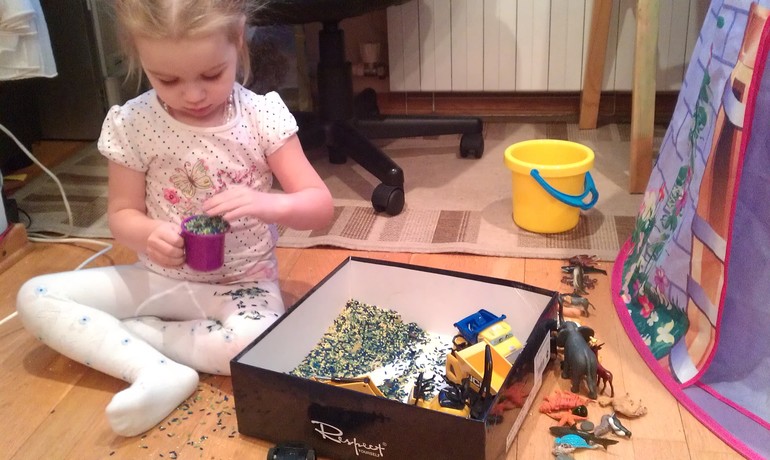 Сенсорная коробочка))