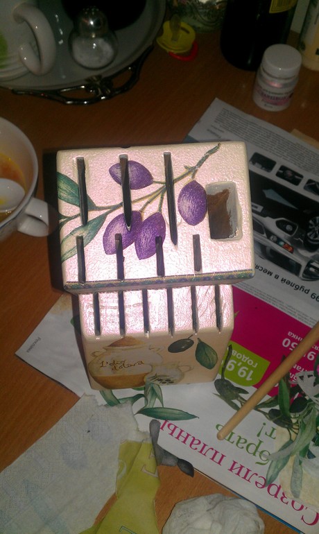 Новичок в декупаже)) «Подставка для ножей»