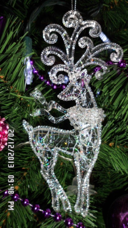 Нарядили елку - скоро Новый год!