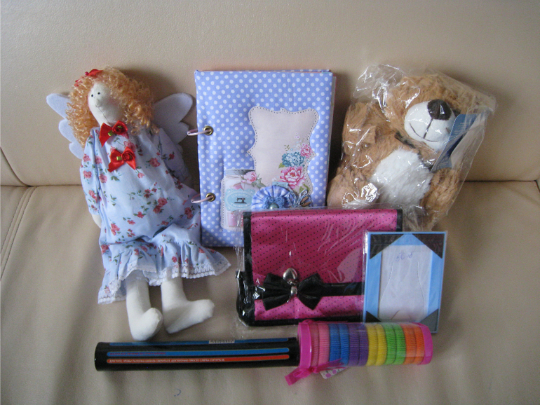 Обмен подушками. А у нас СУПЕР-МЕГА посылка!!!