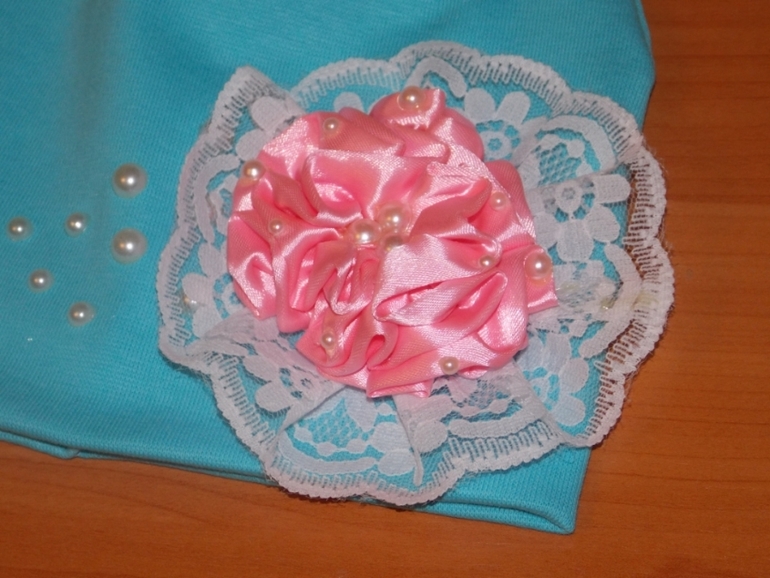 Шапочка для дочурки!))