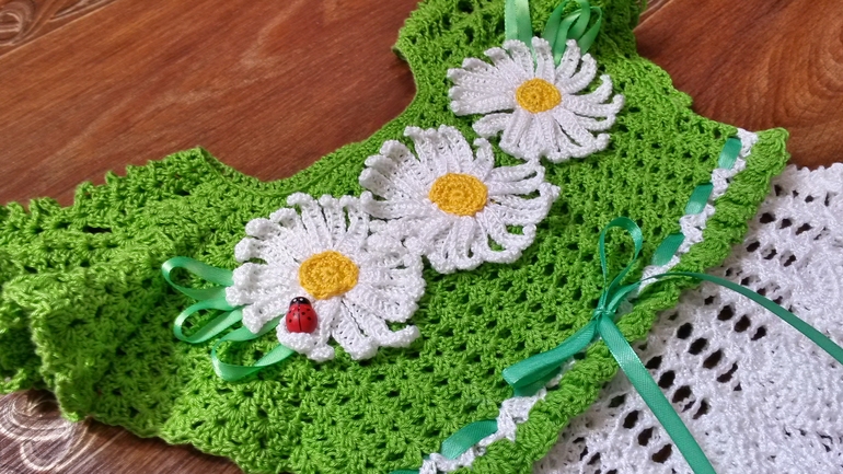 Ромашковое платье для доченьки.