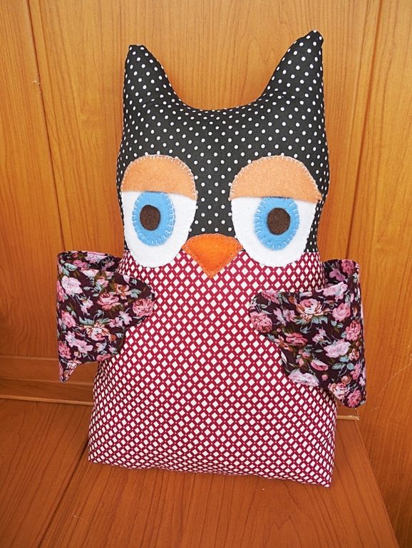 Хранительница пультов