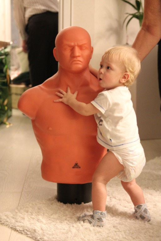 новый год к нам мчится...