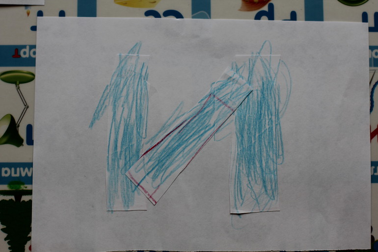 Андрей рисует