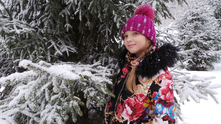 а снег идёт...