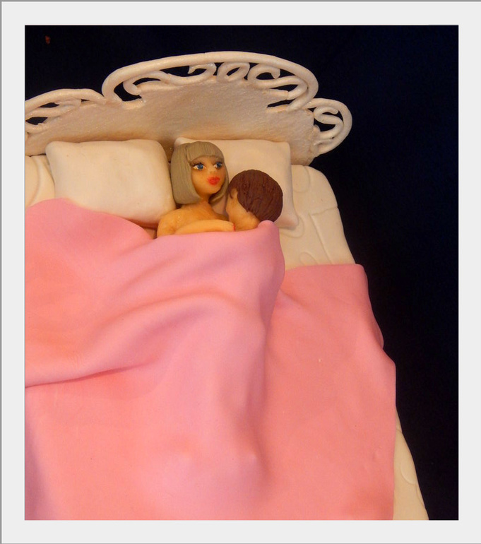 Пара в кровати)