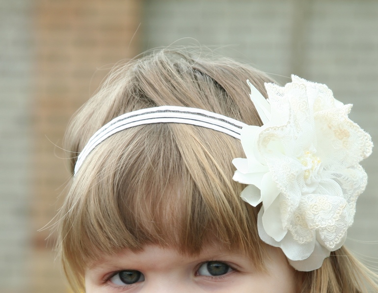 Повязка на волосы "Нежность"