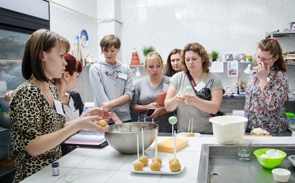 Фотоотчет с курса "Тематический сладкий стол". Много фото.