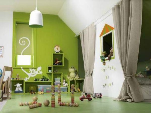 Мой маленький мир: оригинальное оформление кровати