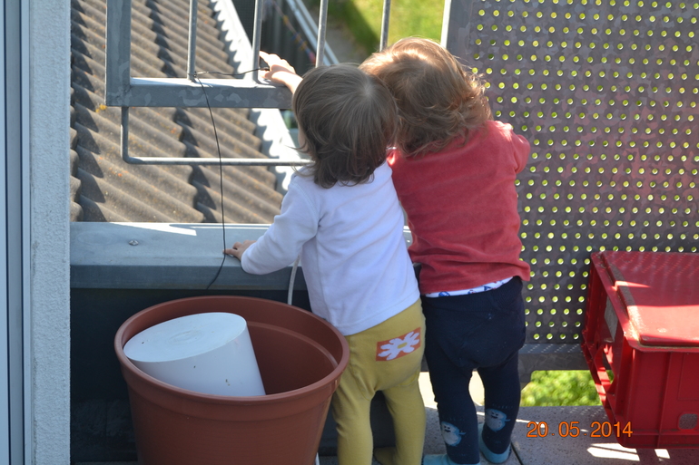 Леону и Луне 15 месяцев!