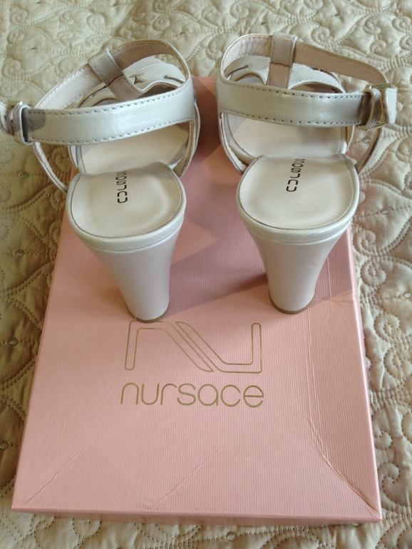 Шикарные босоножки фирмы nursace