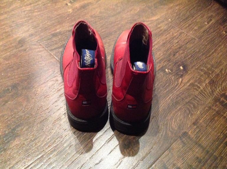 Обувь б/у для мальчика и девочки,размеры разные;почта