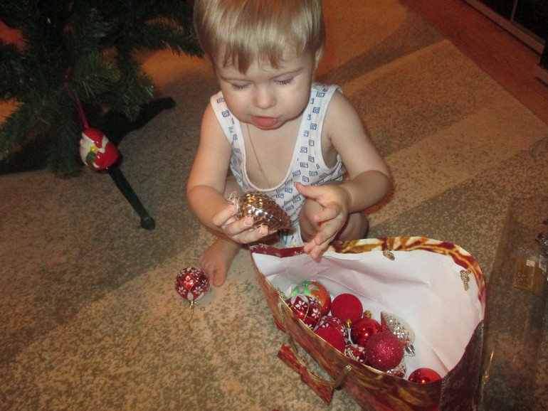 ТЗ Украшение комнаты.