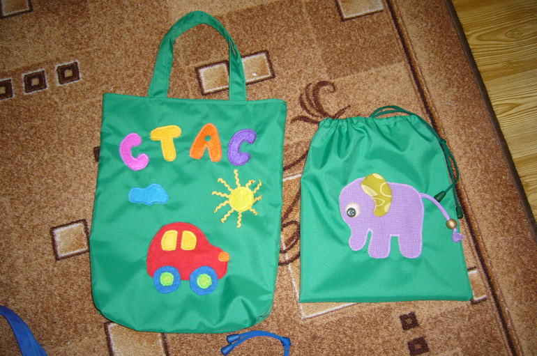 Мешочки под обувь.