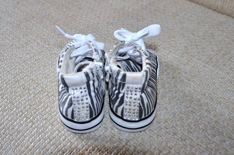 Летняя обувь 21-22 размера.