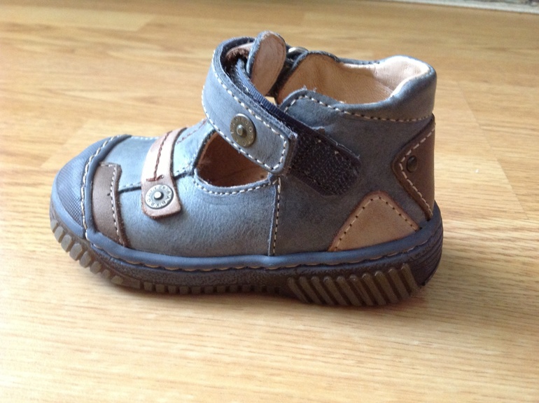 Новые ортопедические ботинки Babybotte-20р.