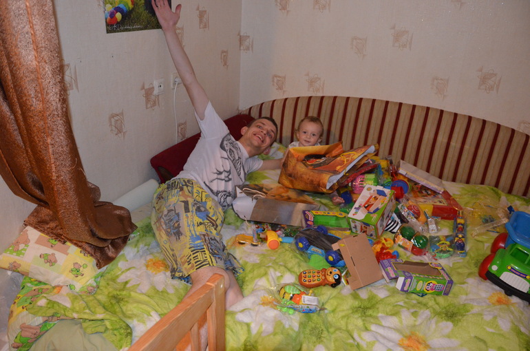 Нам уже годик !!! Часть первая .