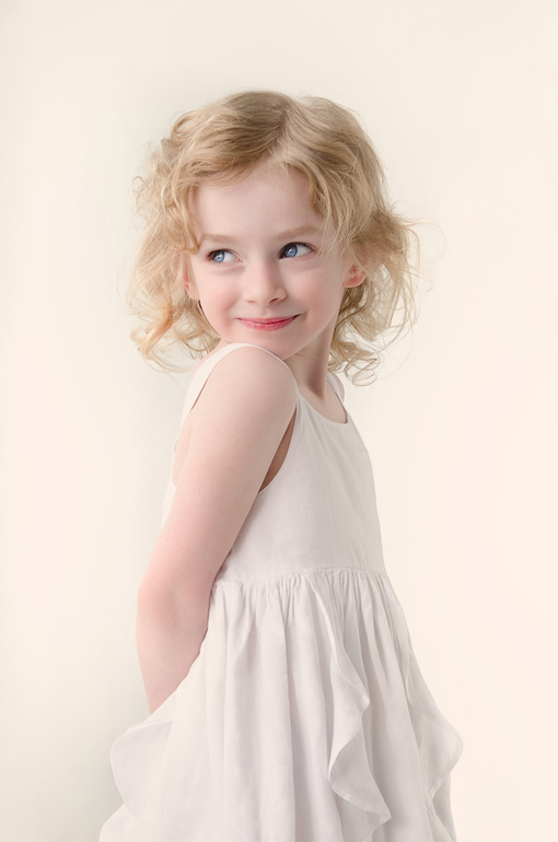 Маленькая непоседа)))