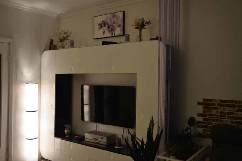 Решила показать свою комнату))