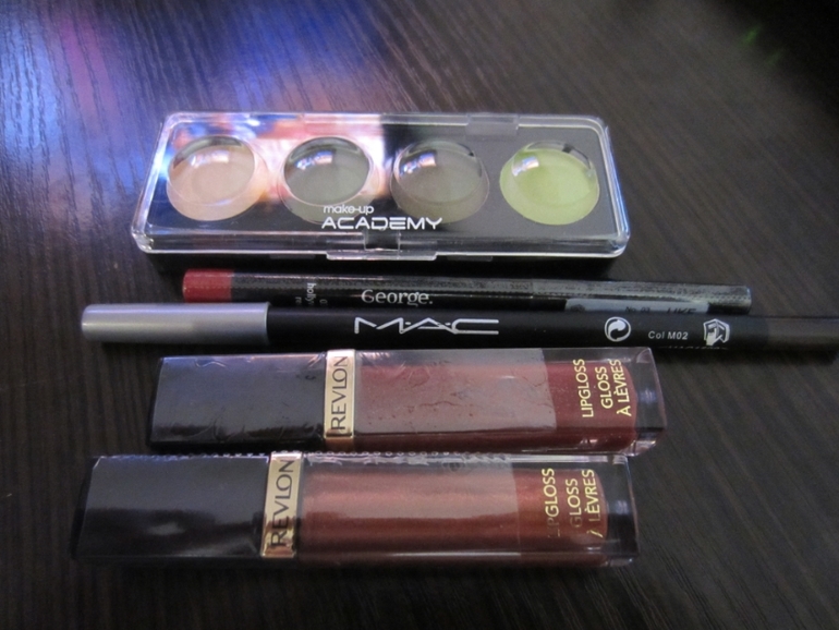 Набор косметики ( ВСЕ НОВОЕ !!! )