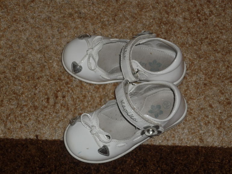 Продам обувь б/у для девочки размеры от 19 до 26