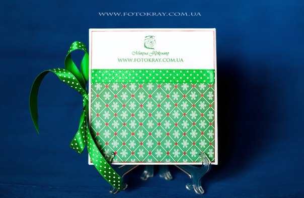 забыла совсем разместить вот эту коробочку ) Весной -НОВОГОДНЕЕ )))