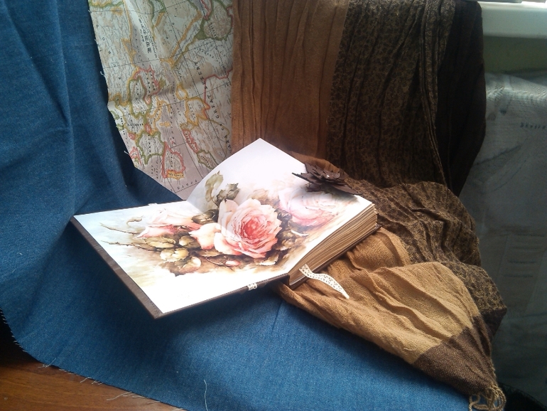 Блокнот в кожаной обложке