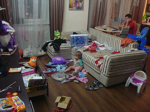 Хорошо быть дома с папой!!!!!Ничего не видит,ничего не слышит!!!!И НЕ РУГАЕТ!!!!