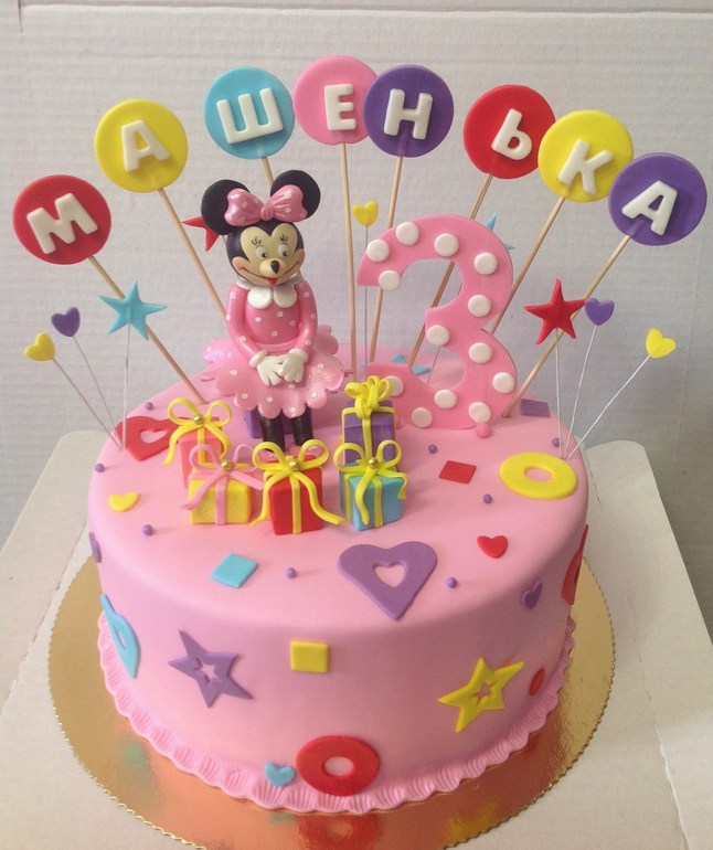 Минни в розовом и красном с божьими коровками))