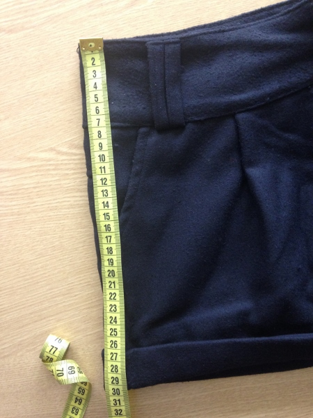 Продам теплые шорты р-р XL (46) 250 рублей (регион)