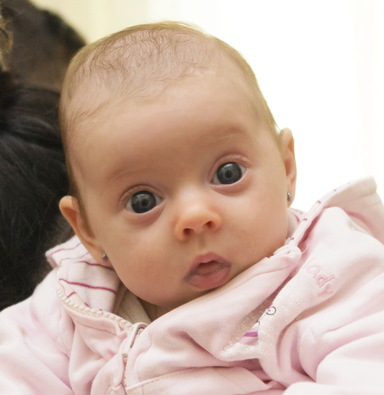 а мы вчера прокололи ушки!!!