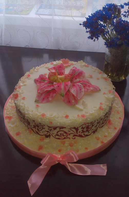 Тортик на рождение племянницы мужа. : ) Как вам девчата?