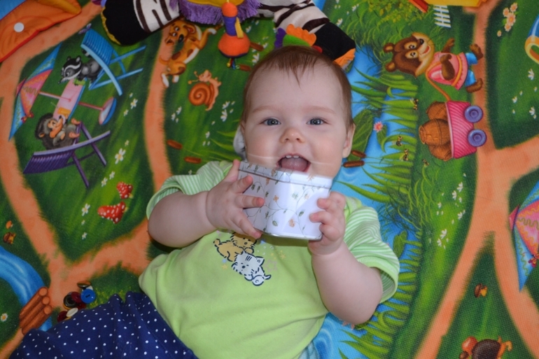 а мы научились показывать язык)))