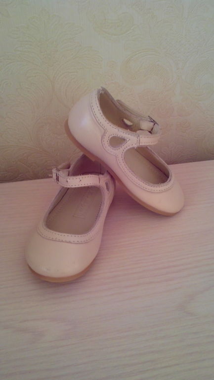 Обувь для девочки 19-20 размер